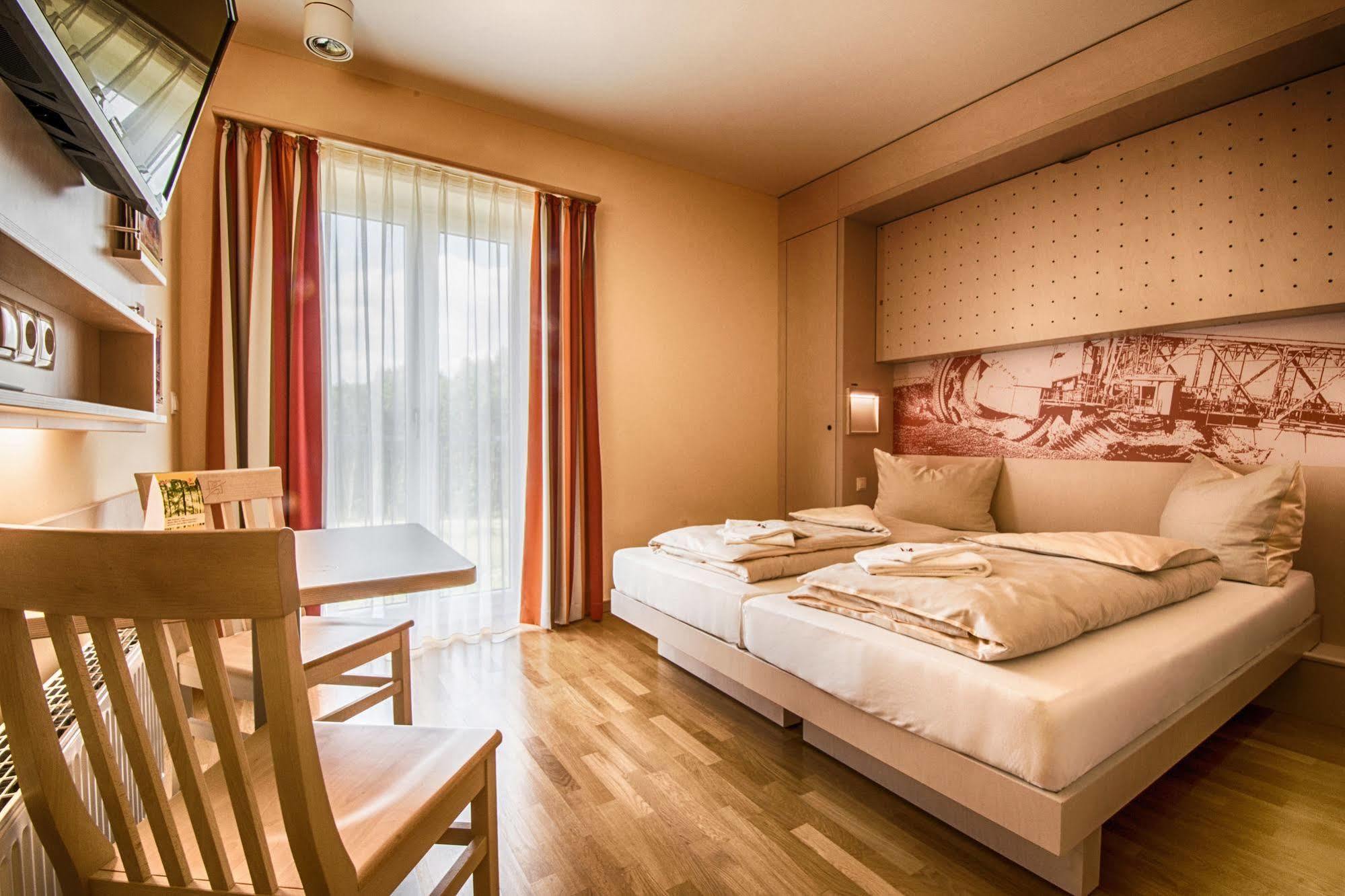 Jufa Hotel Im Brueckenkopfpark - Juelich Ngoại thất bức ảnh